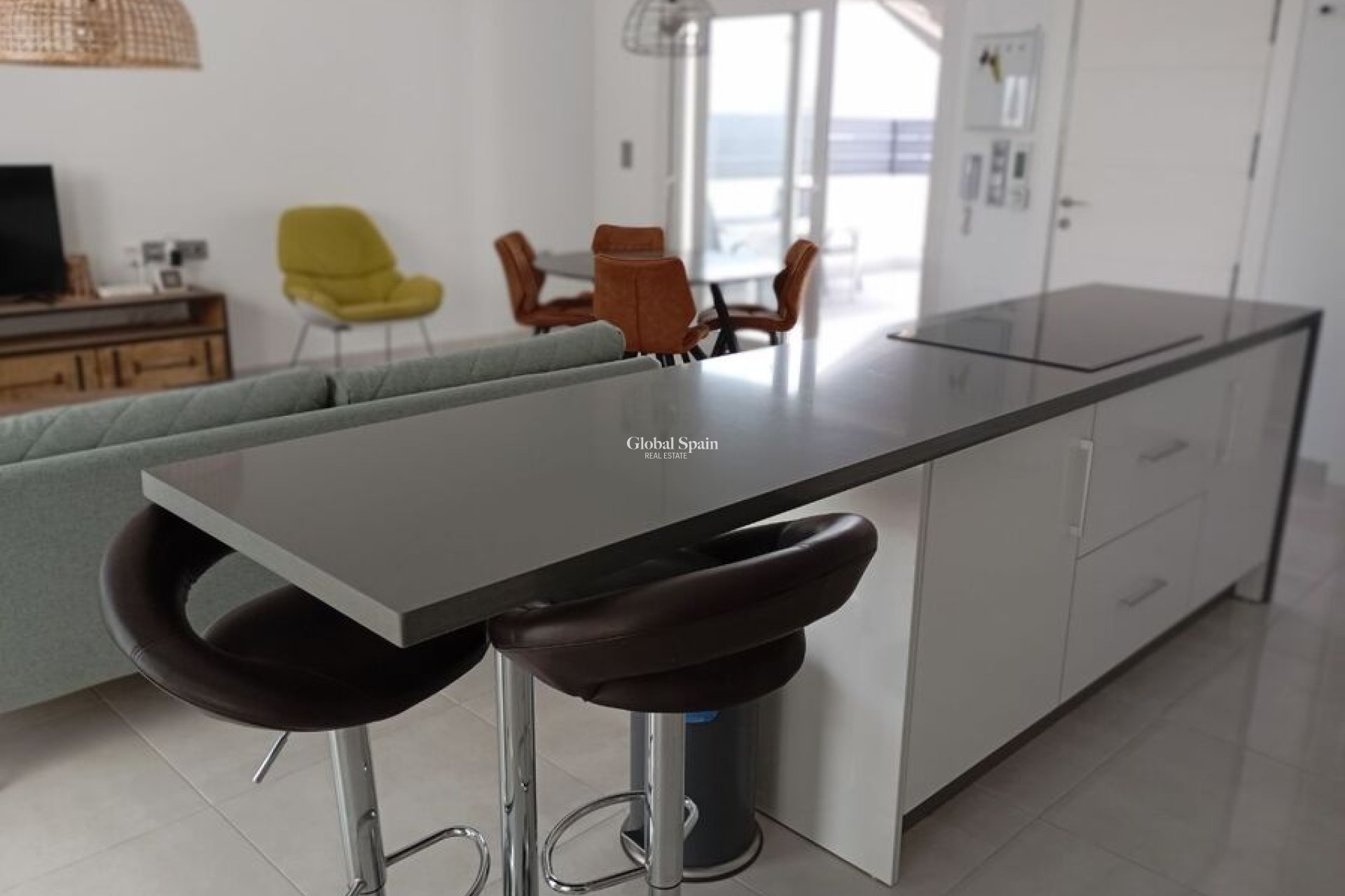 Wederverkoop - VILLA -
DAYA VIEJA - Costa Blanca