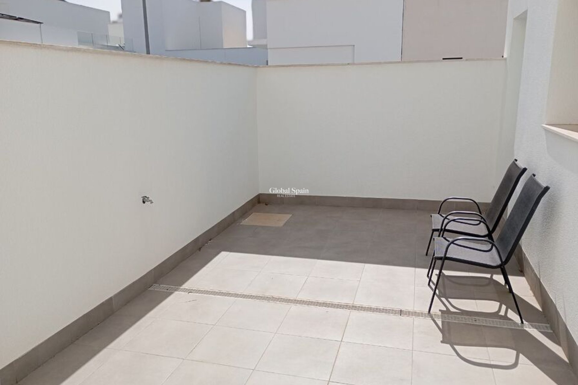 Wederverkoop - VILLA -
DAYA VIEJA - Costa Blanca