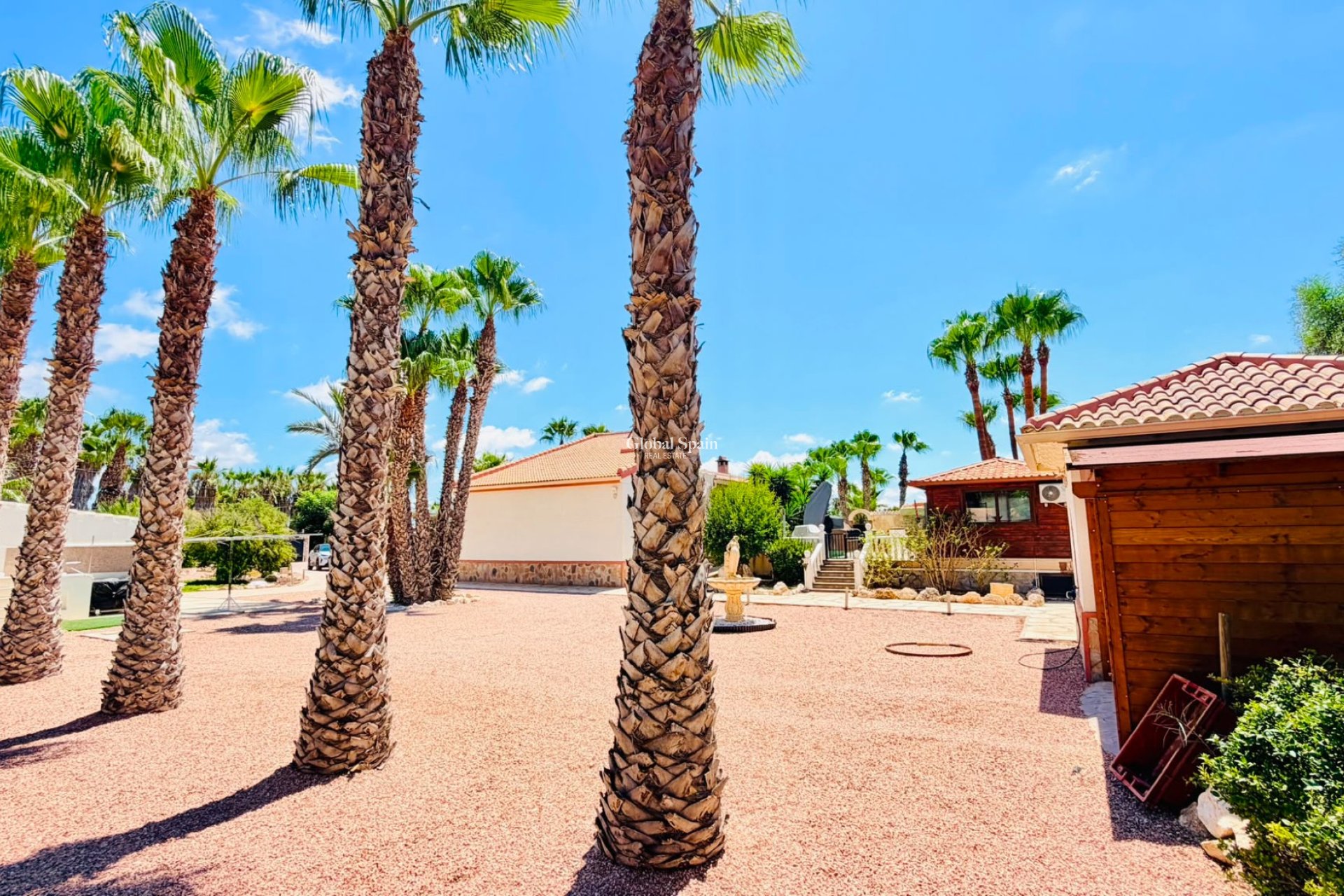 Wederverkoop - VILLA -
DAYA VIEJA - Costa Blanca