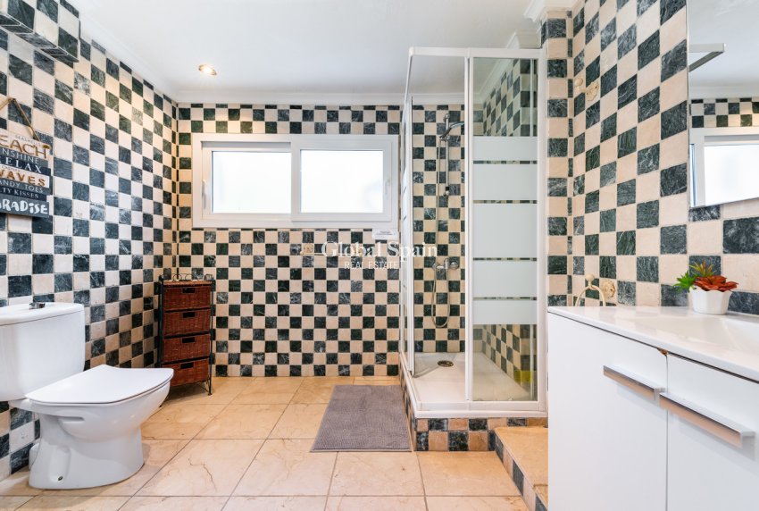 Wederverkoop - VILLA -
DEHESA DE CAMPOAMOR - Costa Blanca