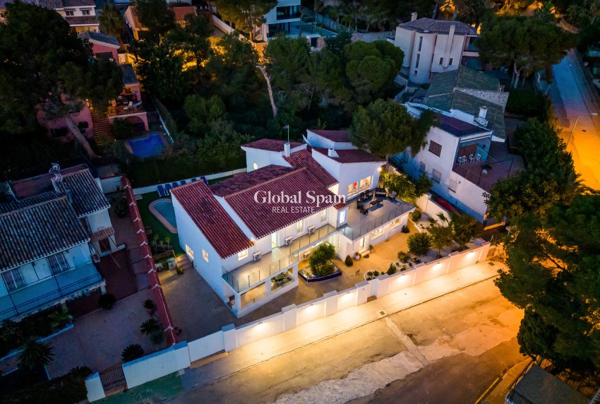 Wederverkoop - VILLA -
DEHESA DE CAMPOAMOR - Costa Blanca