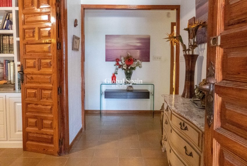 Wederverkoop - VILLA -
DEHESA DE CAMPOAMOR - Costa Blanca