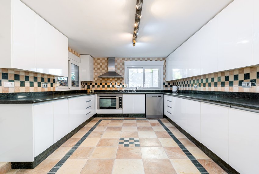 Wederverkoop - VILLA -
DEHESA DE CAMPOAMOR - Costa Blanca