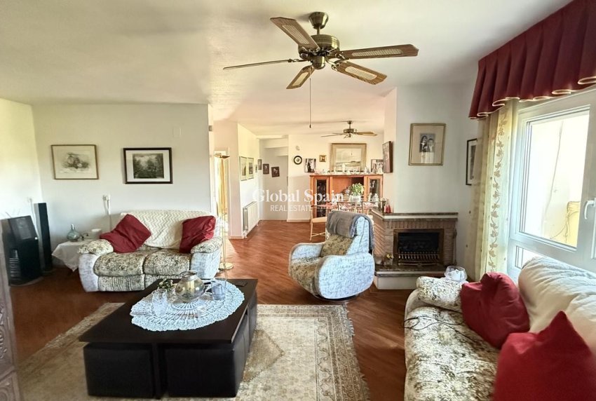 Wederverkoop - VILLA -
DEHESA DE CAMPOAMOR - Costa Blanca