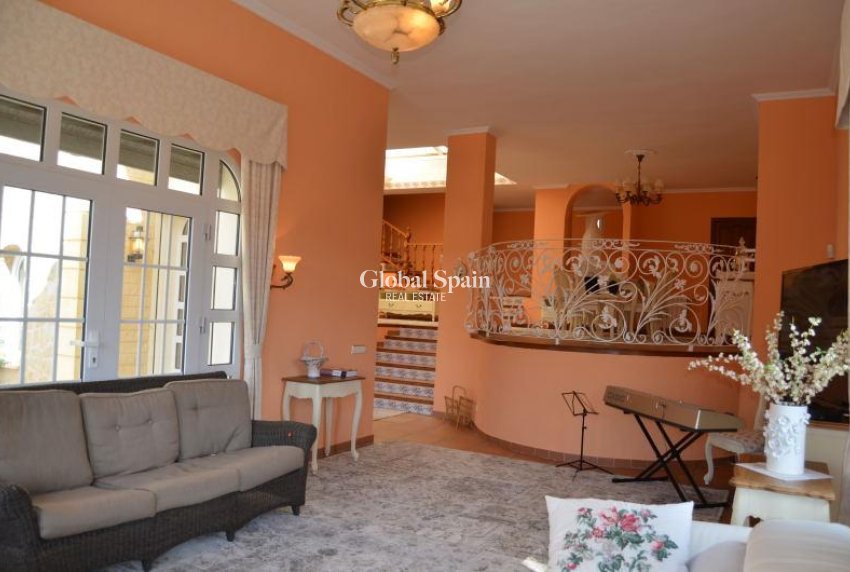 Wederverkoop - Villa -
DEHESA DE CAMPOAMOR