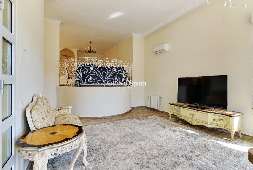 Wederverkoop - Villa -
DEHESA DE CAMPOAMOR