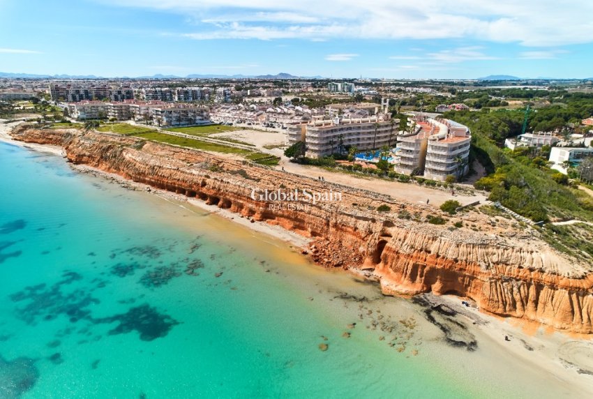 Wederverkoop - Villa -
DEHESA DE CAMPOAMOR