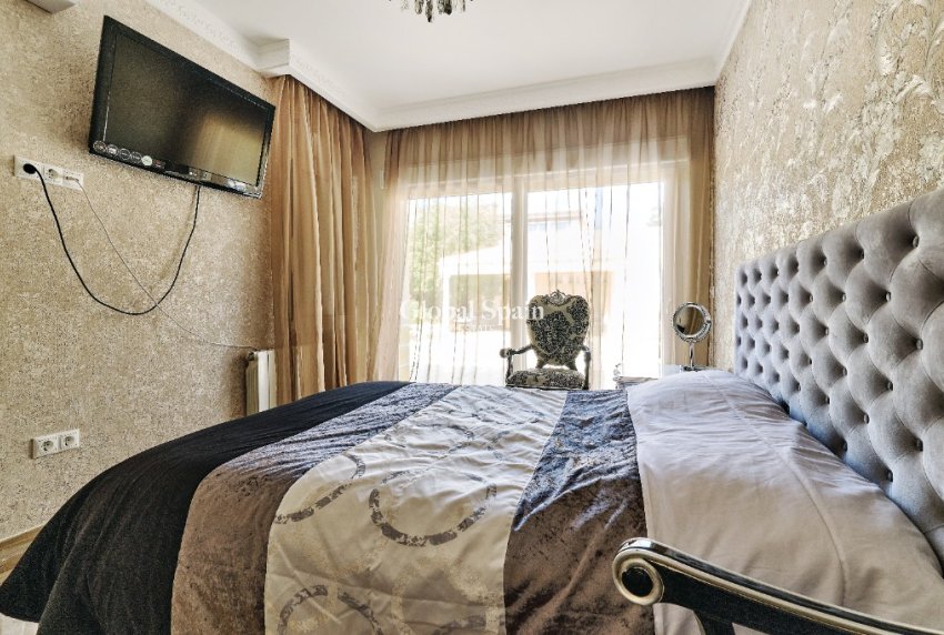 Wederverkoop - Villa -
DEHESA DE CAMPOAMOR