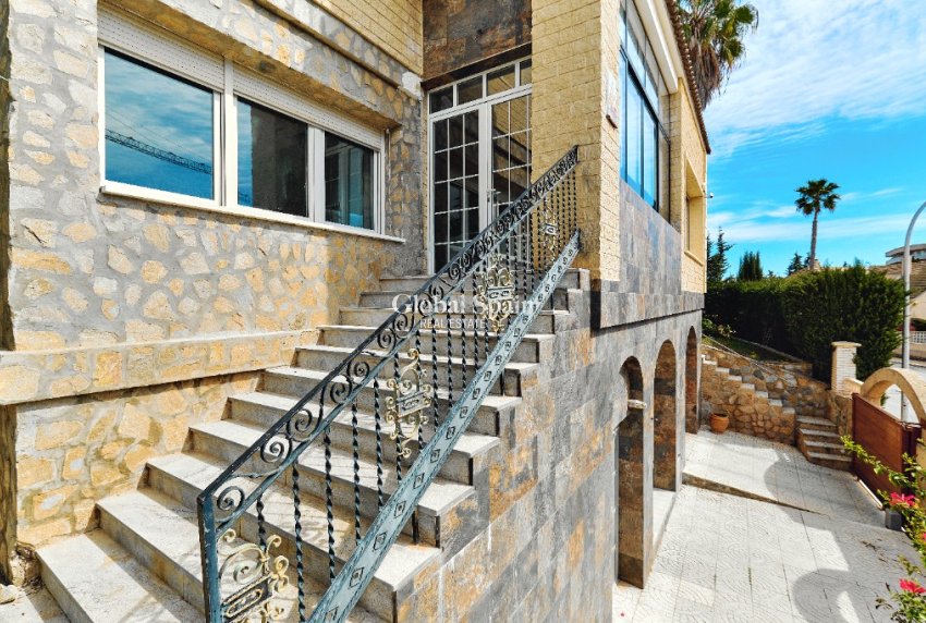 Wederverkoop - Villa -
DEHESA DE CAMPOAMOR