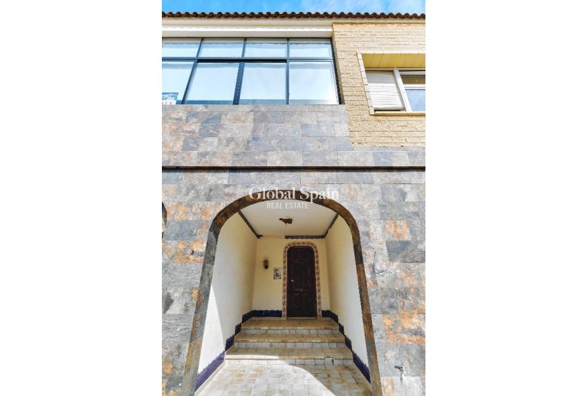 Wederverkoop - Villa -
DEHESA DE CAMPOAMOR