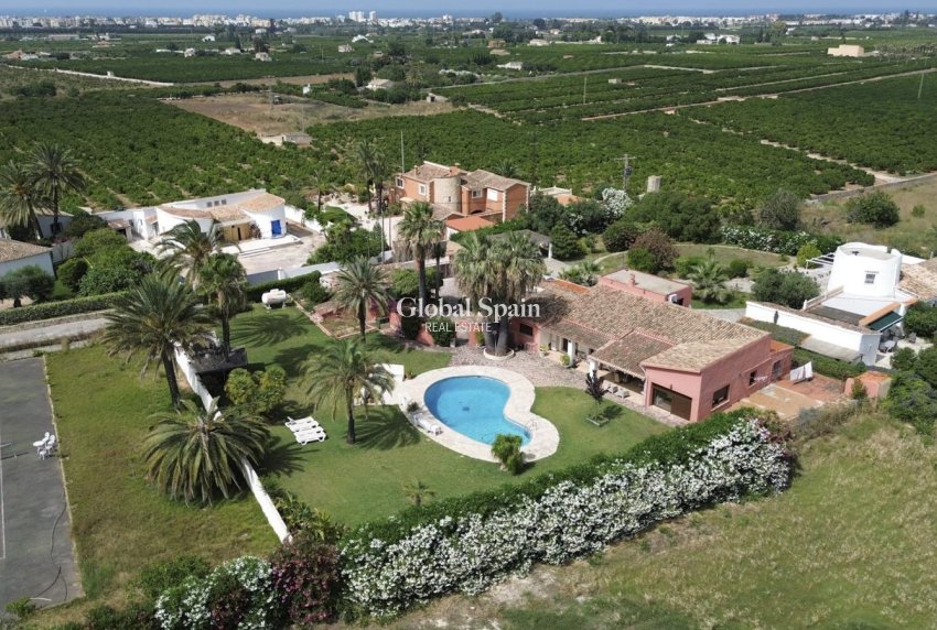 Wederverkoop - VILLA -
DENIA - Costa Blanca