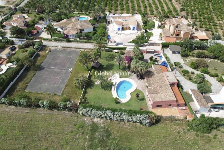 Wederverkoop - VILLA -
DENIA - Costa Blanca