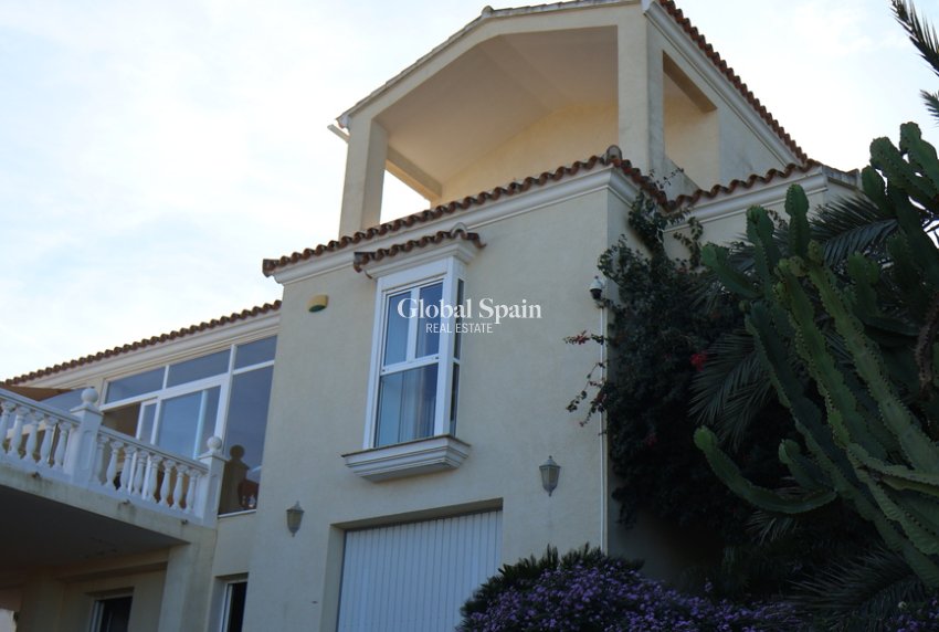 Wederverkoop - VILLA -
DENIA - Inland