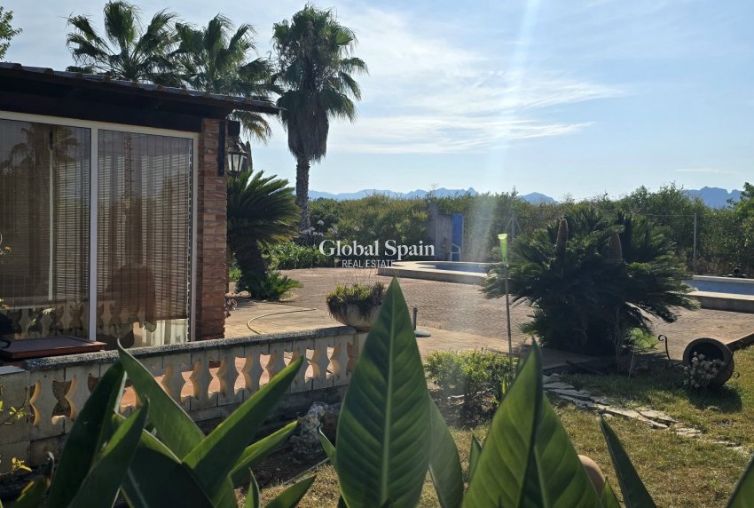 Wederverkoop - VILLA -
DENIA - La Xara - La Sella