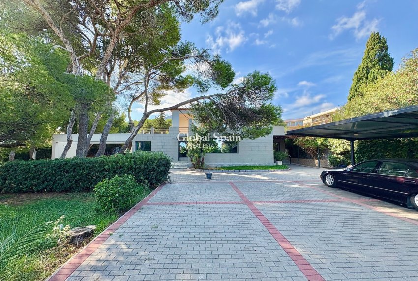 Wederverkoop - VILLA -
DENIA - Las Rotas - Les Rotes