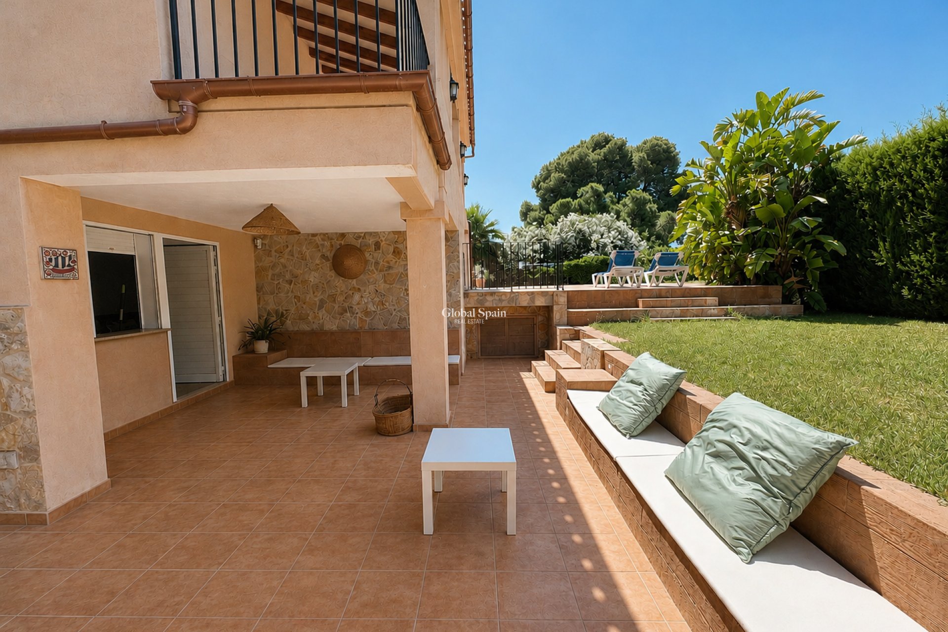 Wederverkoop - VILLA -
DENIA - Montgó