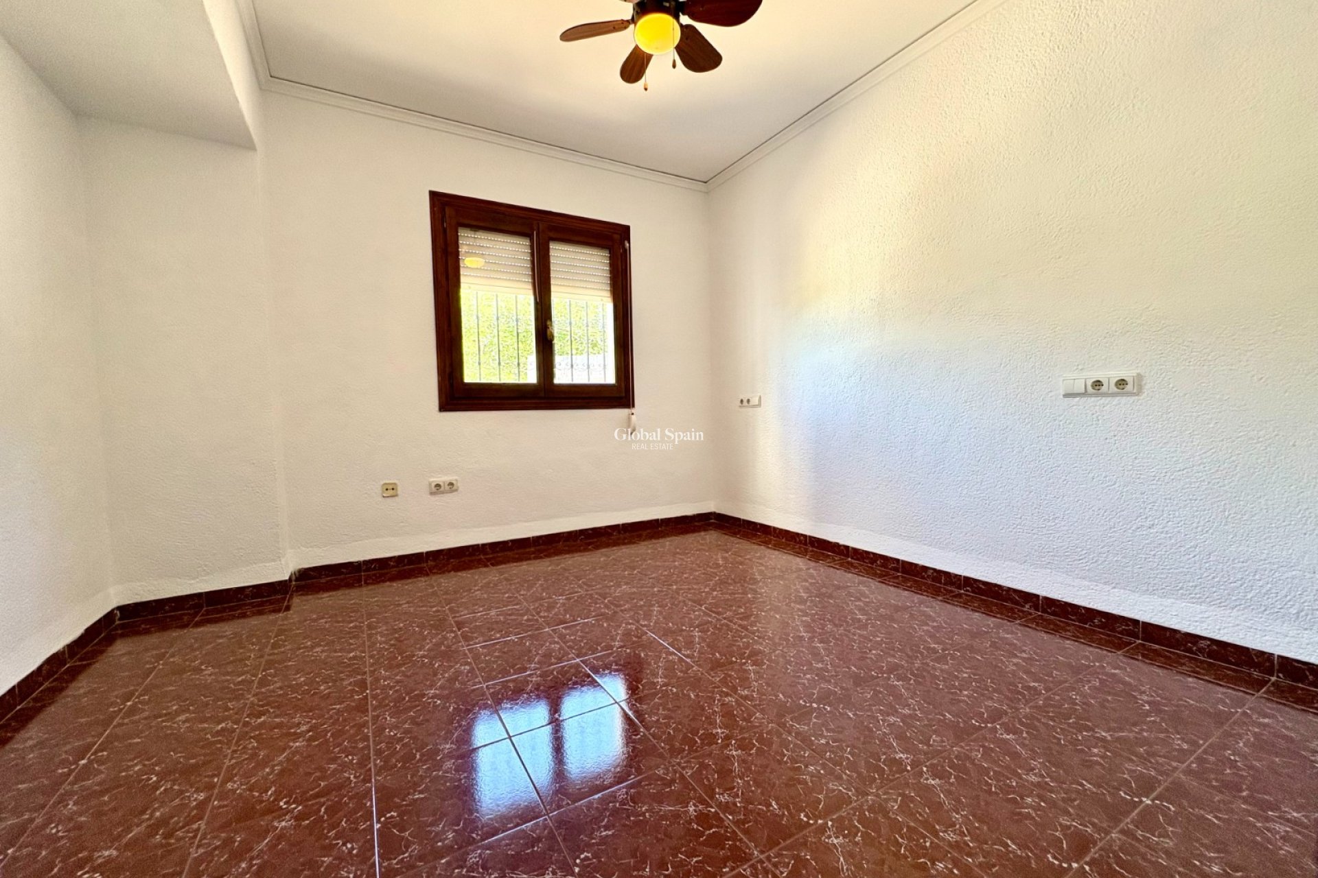 Wederverkoop - VILLA -
DENIA - Montgó