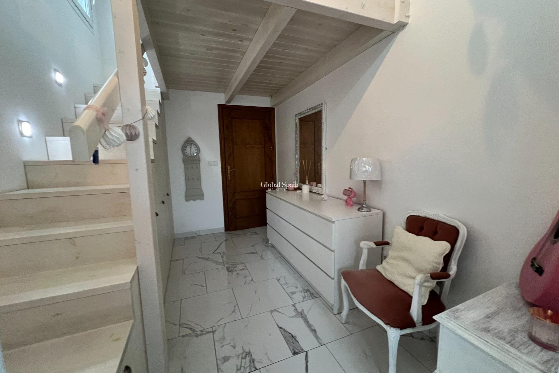 Wederverkoop - VILLA -
DOLORES - Comunidad Valenciana