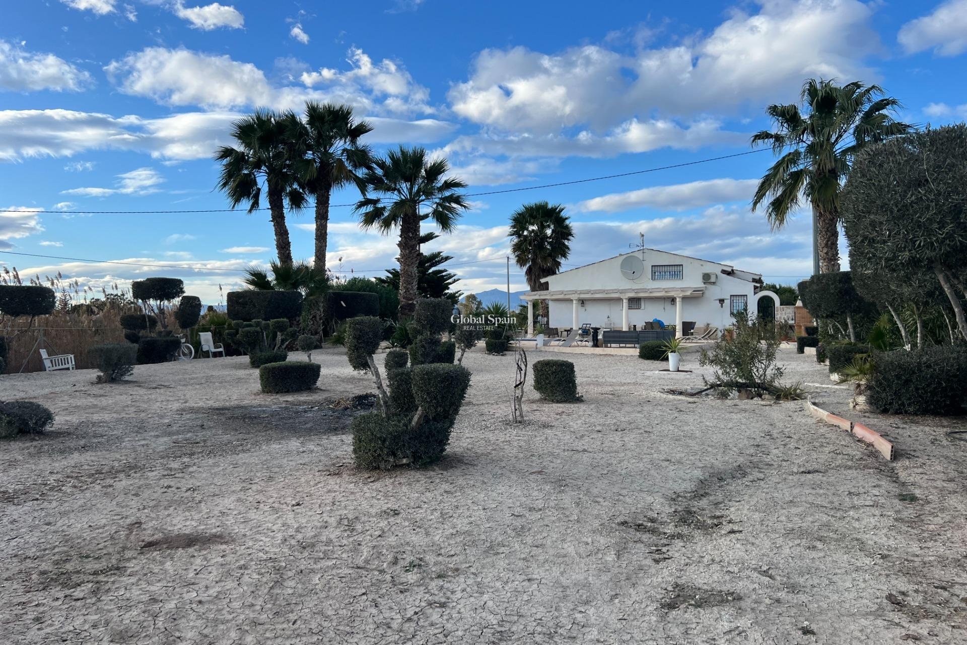 Wederverkoop - VILLA -
DOLORES - Comunidad Valenciana