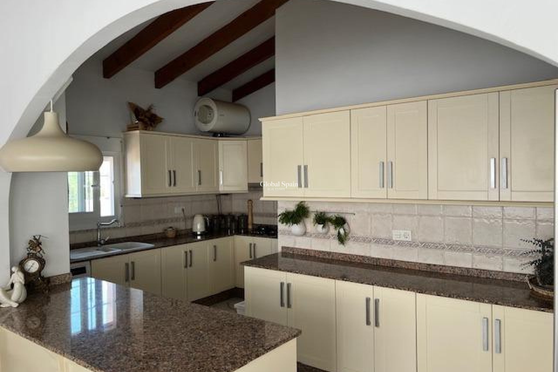 Wederverkoop - VILLA -
DOLORES - Comunidad Valenciana