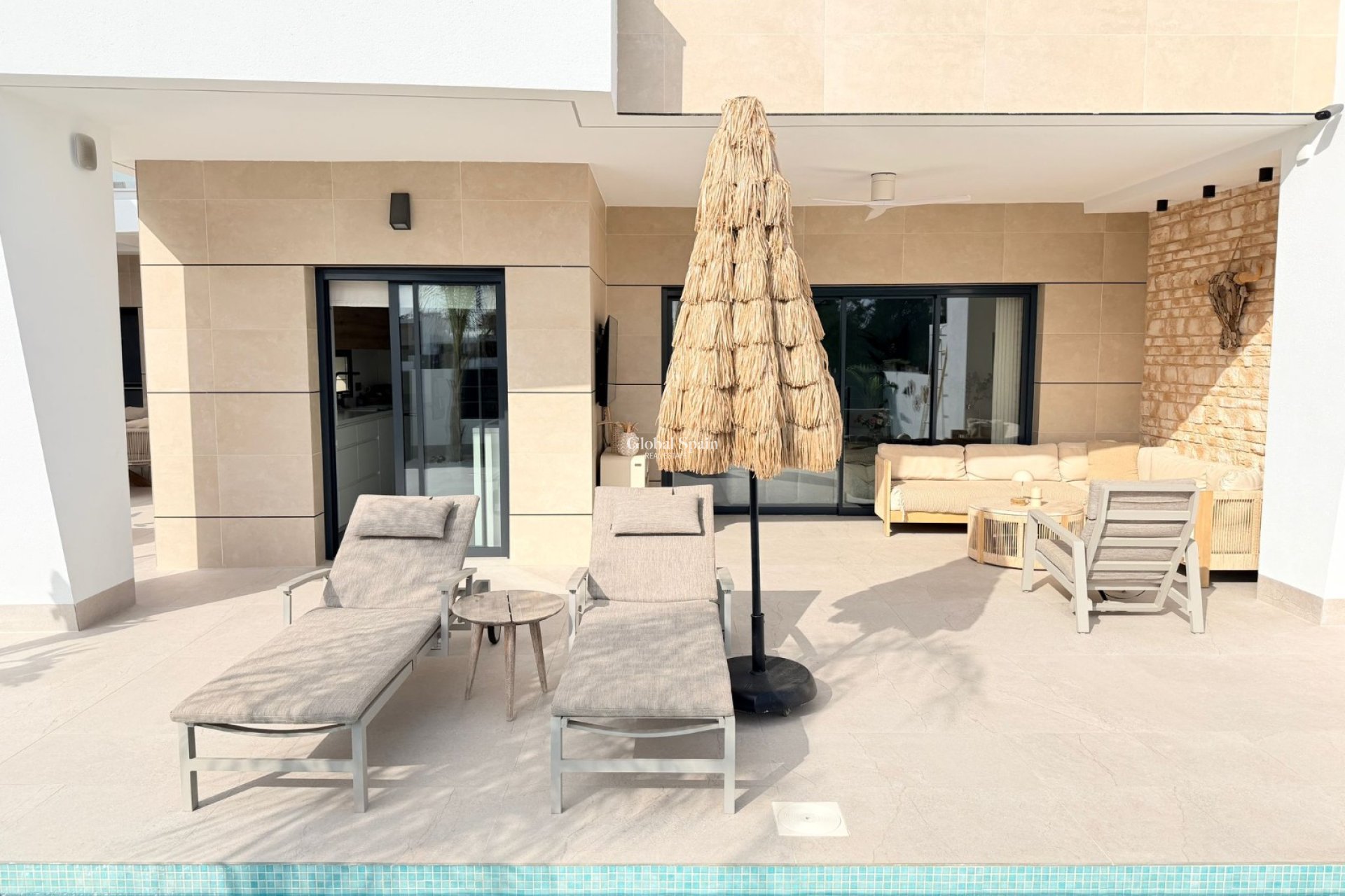Wederverkoop - VILLA -
DOLORES - Costa Blanca
