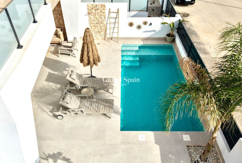 Wederverkoop - VILLA -
DOLORES - Costa Blanca