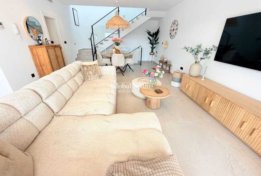 Wederverkoop - VILLA -
DOLORES - Costa Blanca