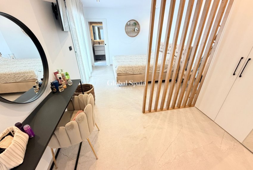Wederverkoop - VILLA -
DOLORES - Costa Blanca