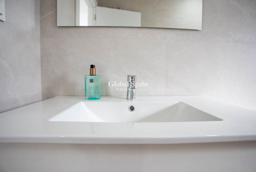 Wederverkoop - VILLA -
DOLORES - Costa Blanca