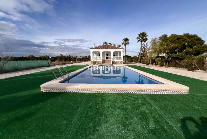 Wederverkoop - VILLA -
DOLORES