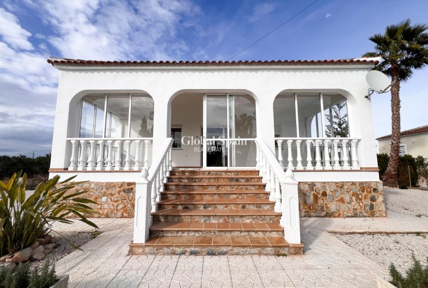 Wederverkoop - VILLA -
DOLORES