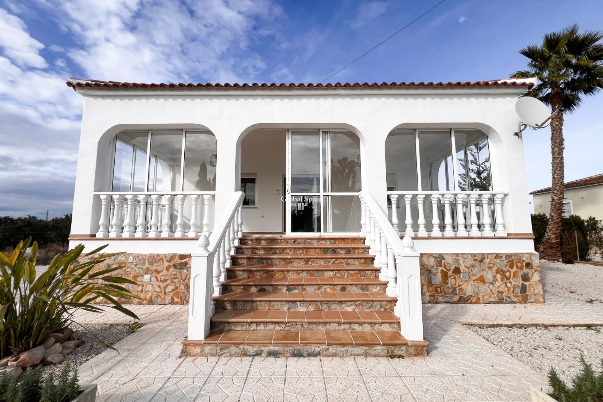 Wederverkoop - VILLA -
DOLORES