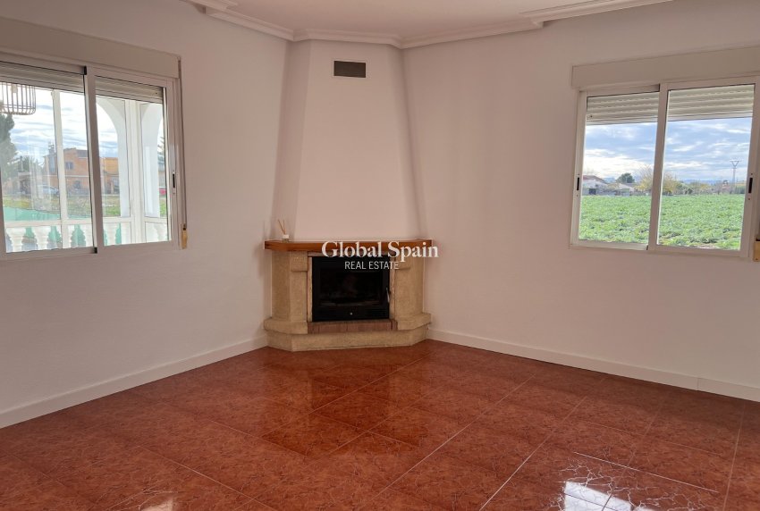 Wederverkoop - VILLA -
DOLORES