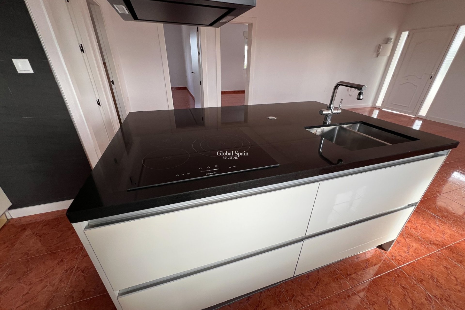 Wederverkoop - VILLA -
DOLORES