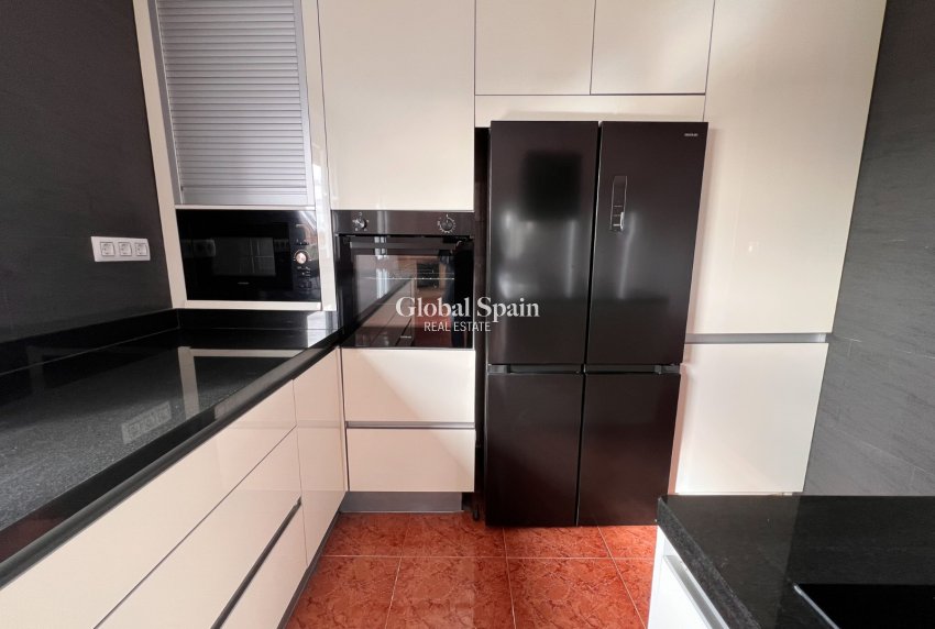 Wederverkoop - VILLA -
DOLORES