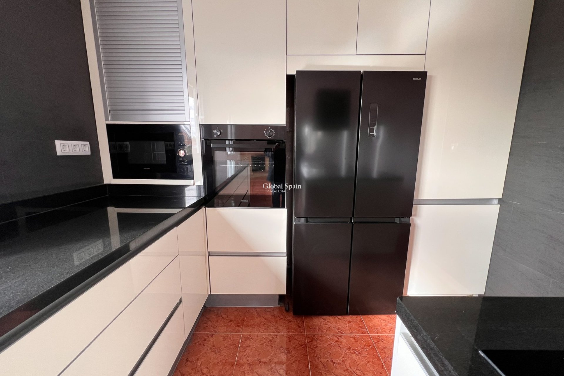 Wederverkoop - VILLA -
DOLORES