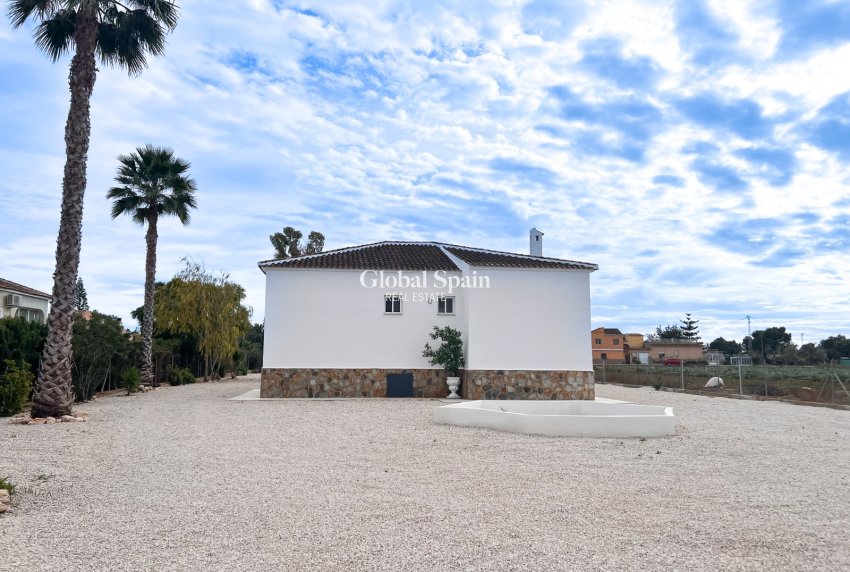 Wederverkoop - VILLA -
DOLORES