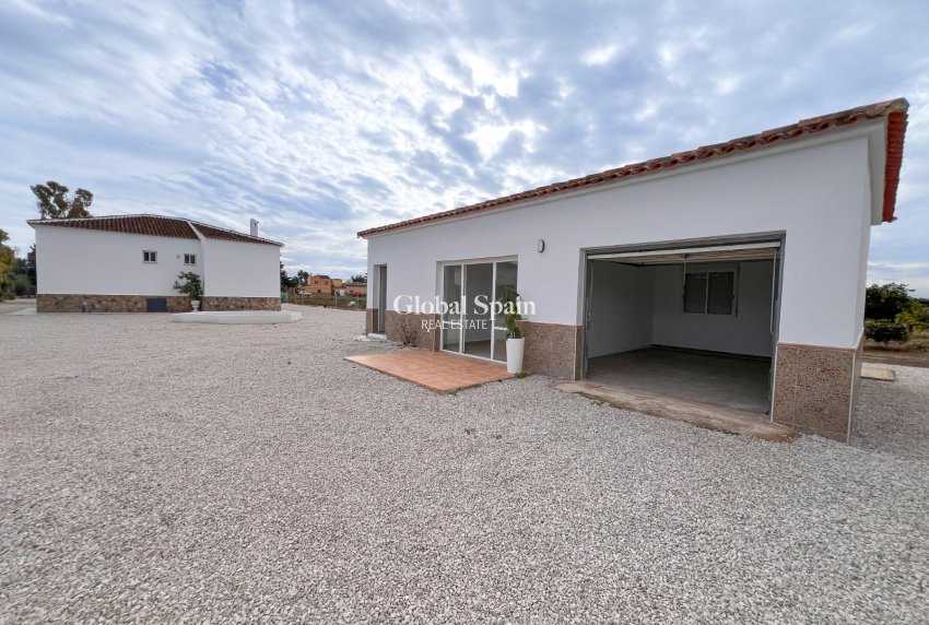 Wederverkoop - VILLA -
DOLORES