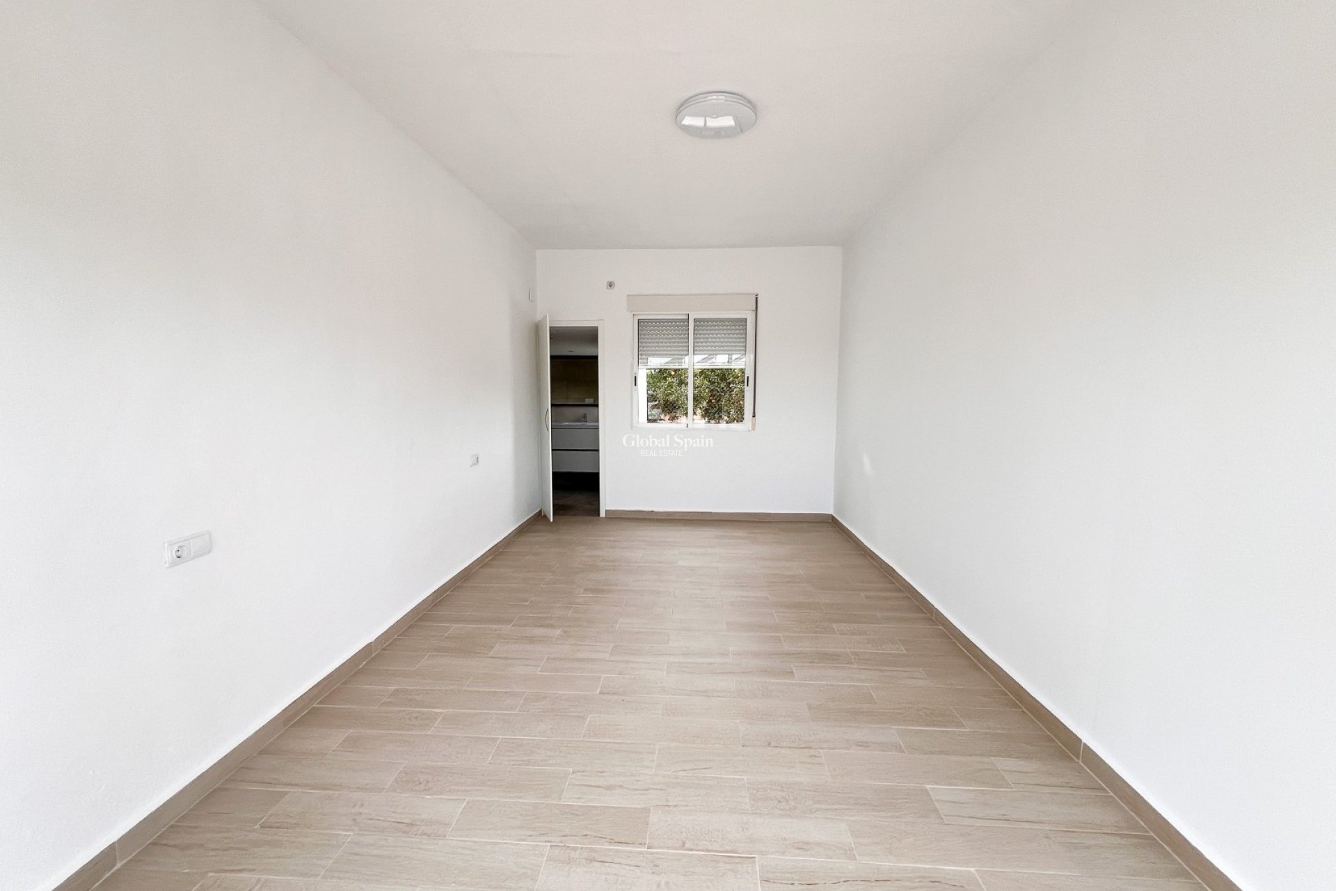 Wederverkoop - VILLA -
DOLORES