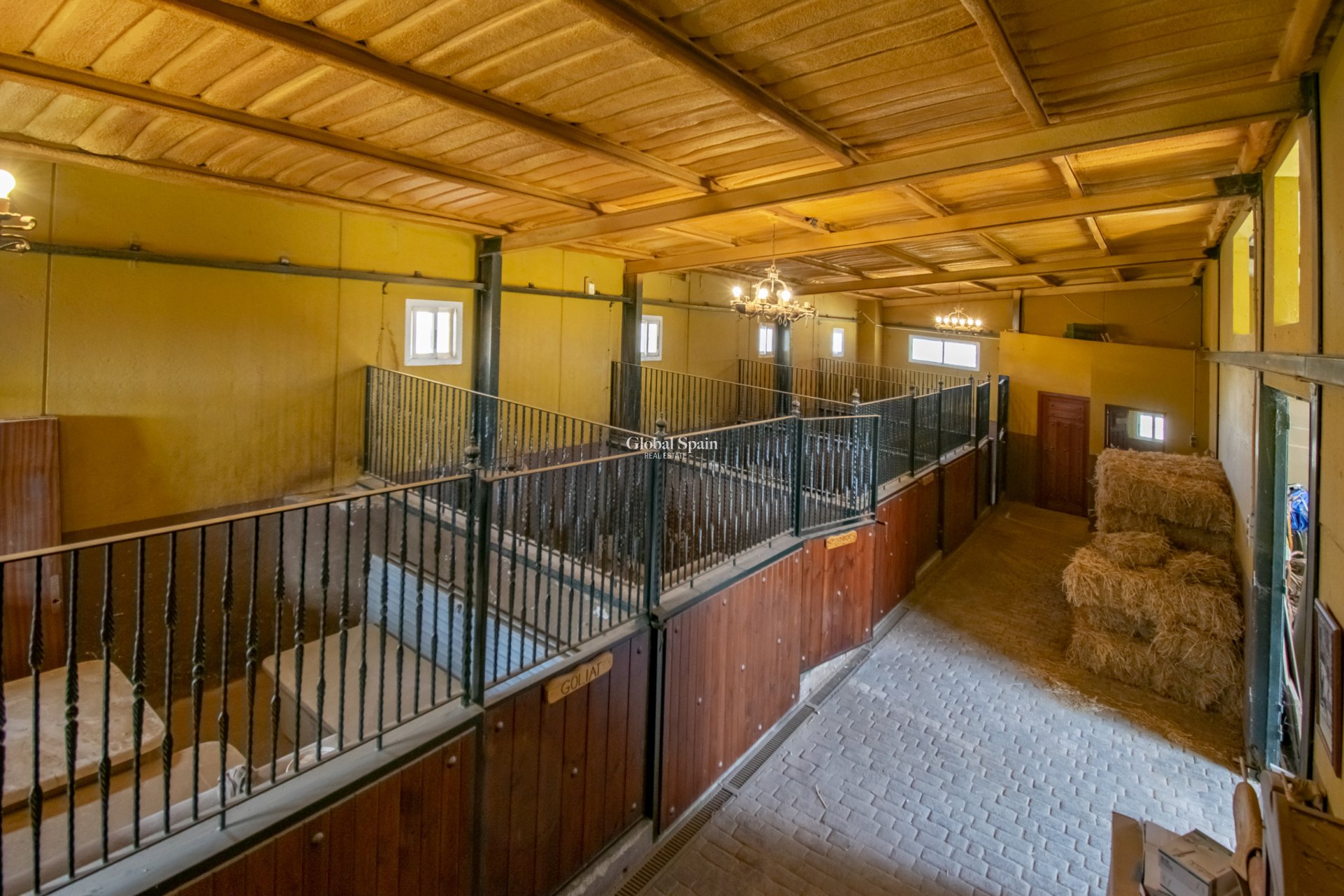 Wederverkoop - VILLA -
EL BEAL - Inland