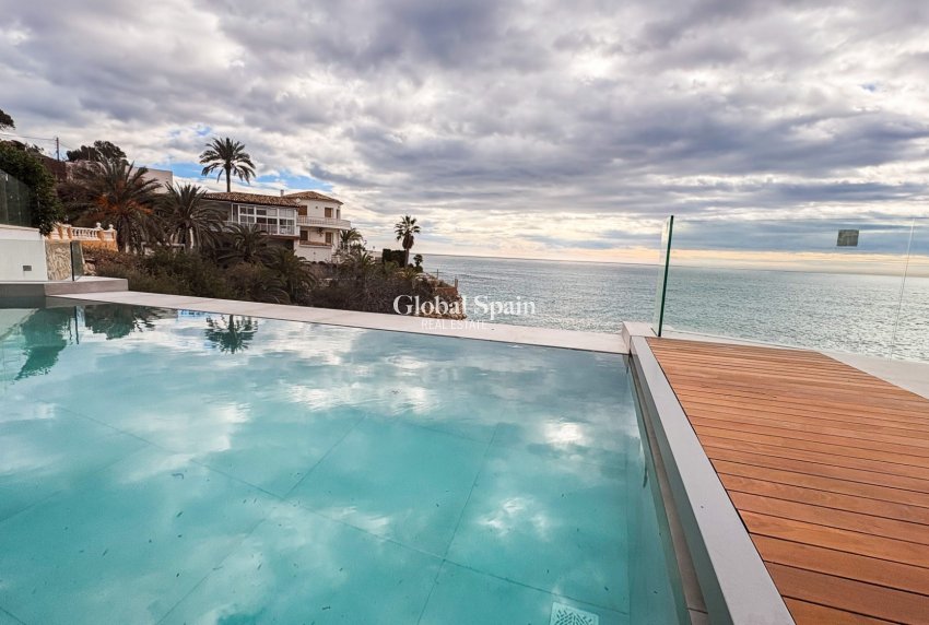 Wederverkoop - VILLA -
EL CAMPELLO - Coveta Fuma