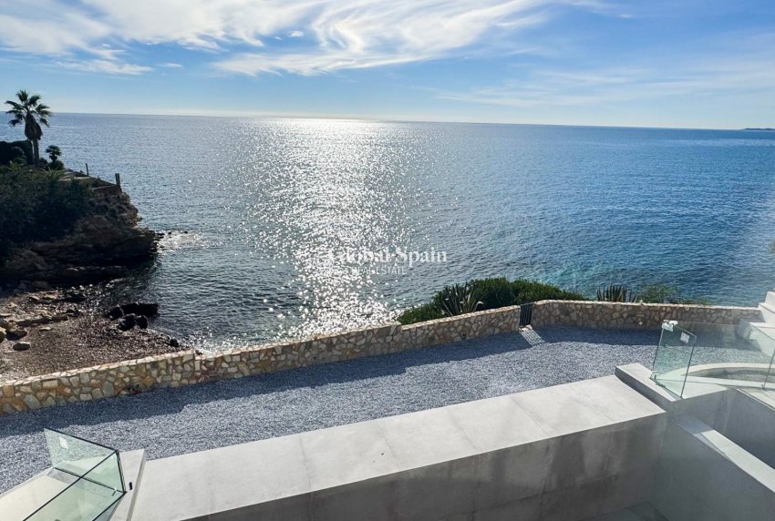 Wederverkoop - VILLA -
EL CAMPELLO - Coveta Fuma