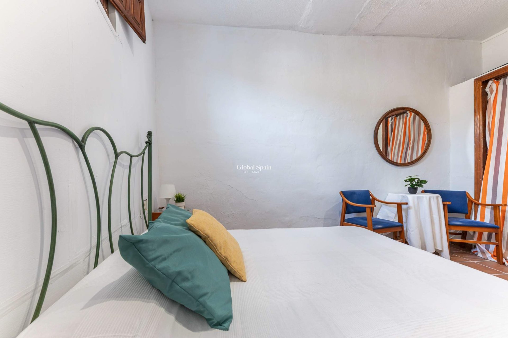 Wederverkoop - VILLA -
EL CAMPELLO - Pueblo Acantilado - Lanuza