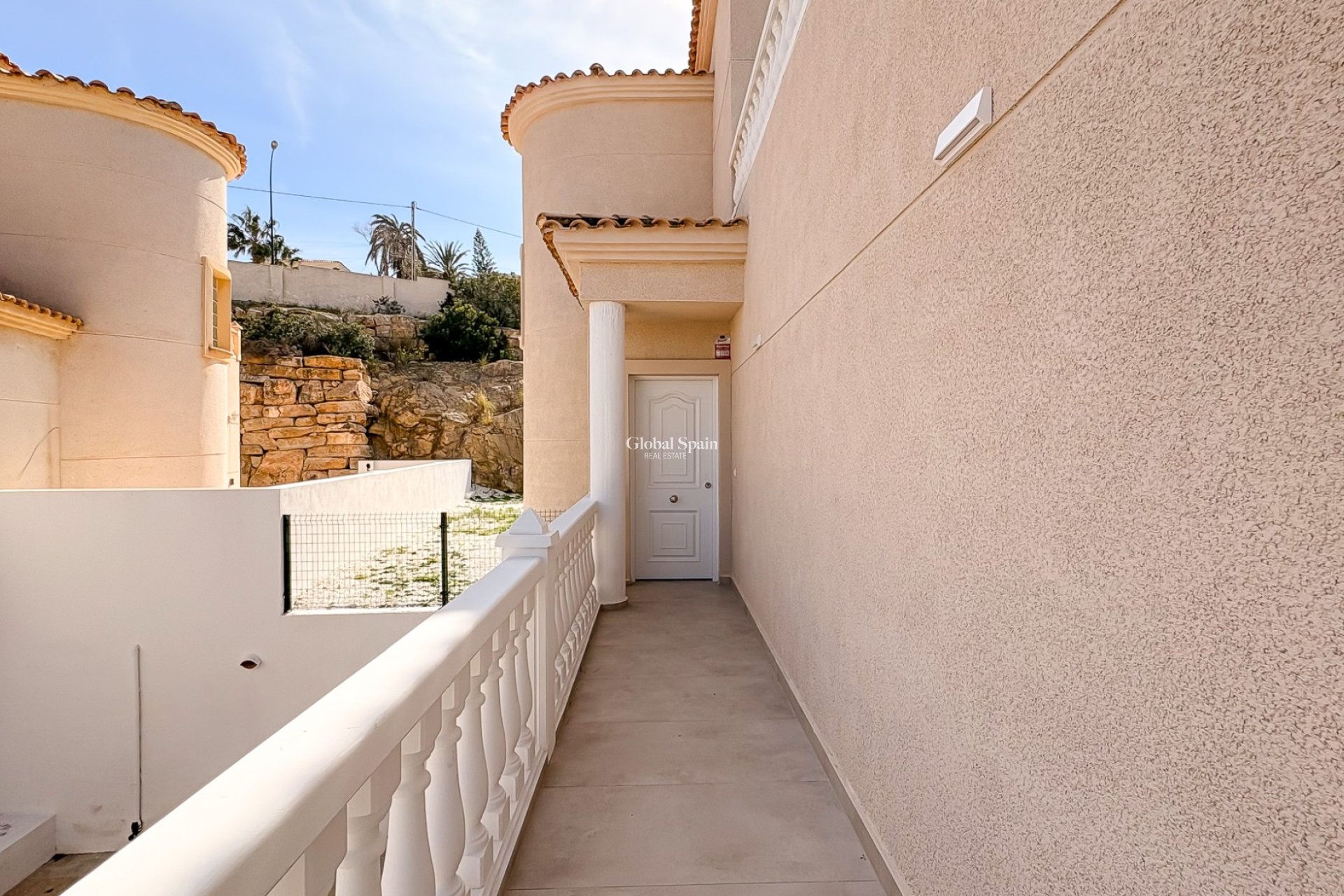 Wederverkoop - VILLA -
EL CAMPELLO - Pueblo Acantilado - Venta Lanuza
