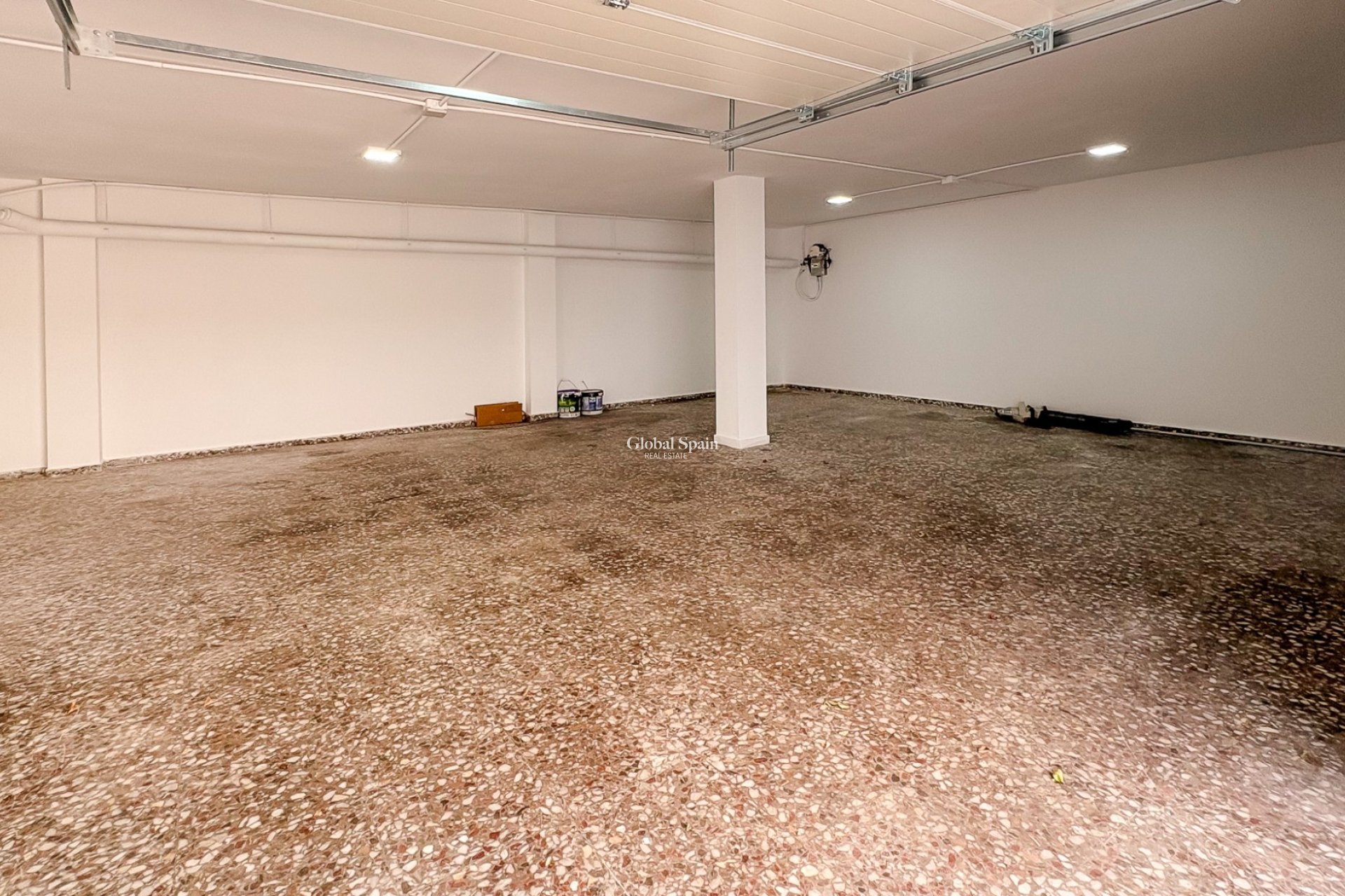 Wederverkoop - VILLA -
EL CAMPELLO - Pueblo Acantilado - Venta Lanuza