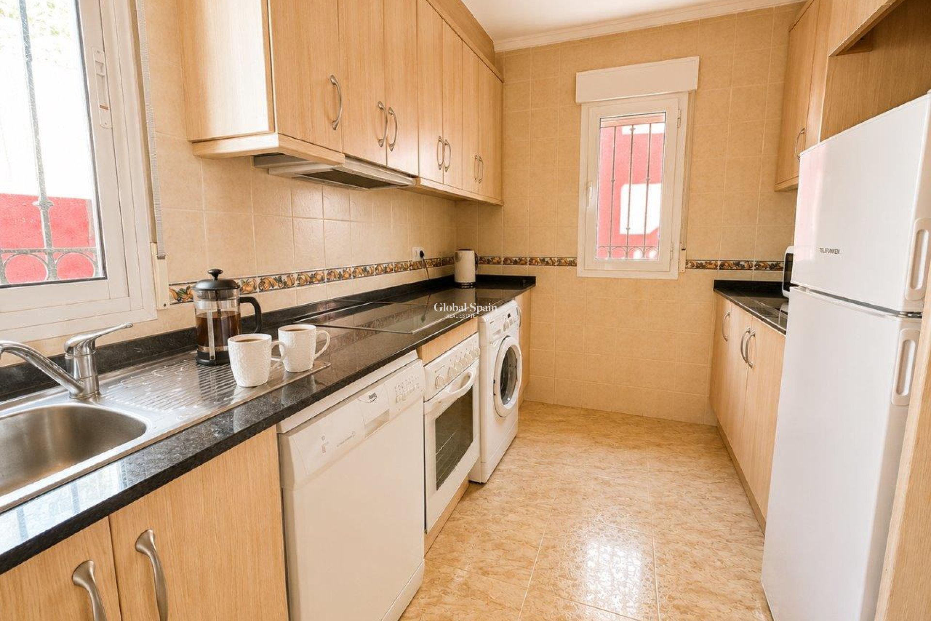 Wederverkoop - VILLA -
El Carmoli - Costa Calida