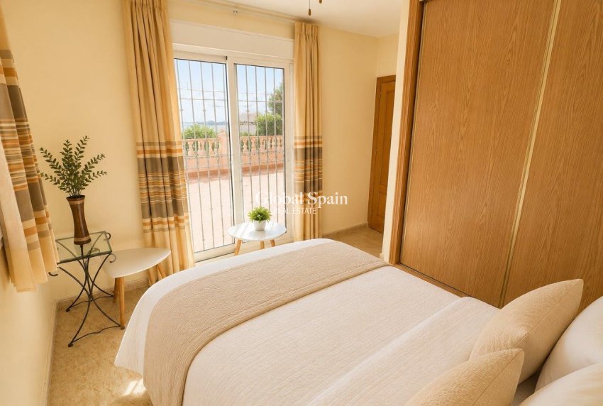 Wederverkoop - VILLA -
El Carmoli - Costa Calida