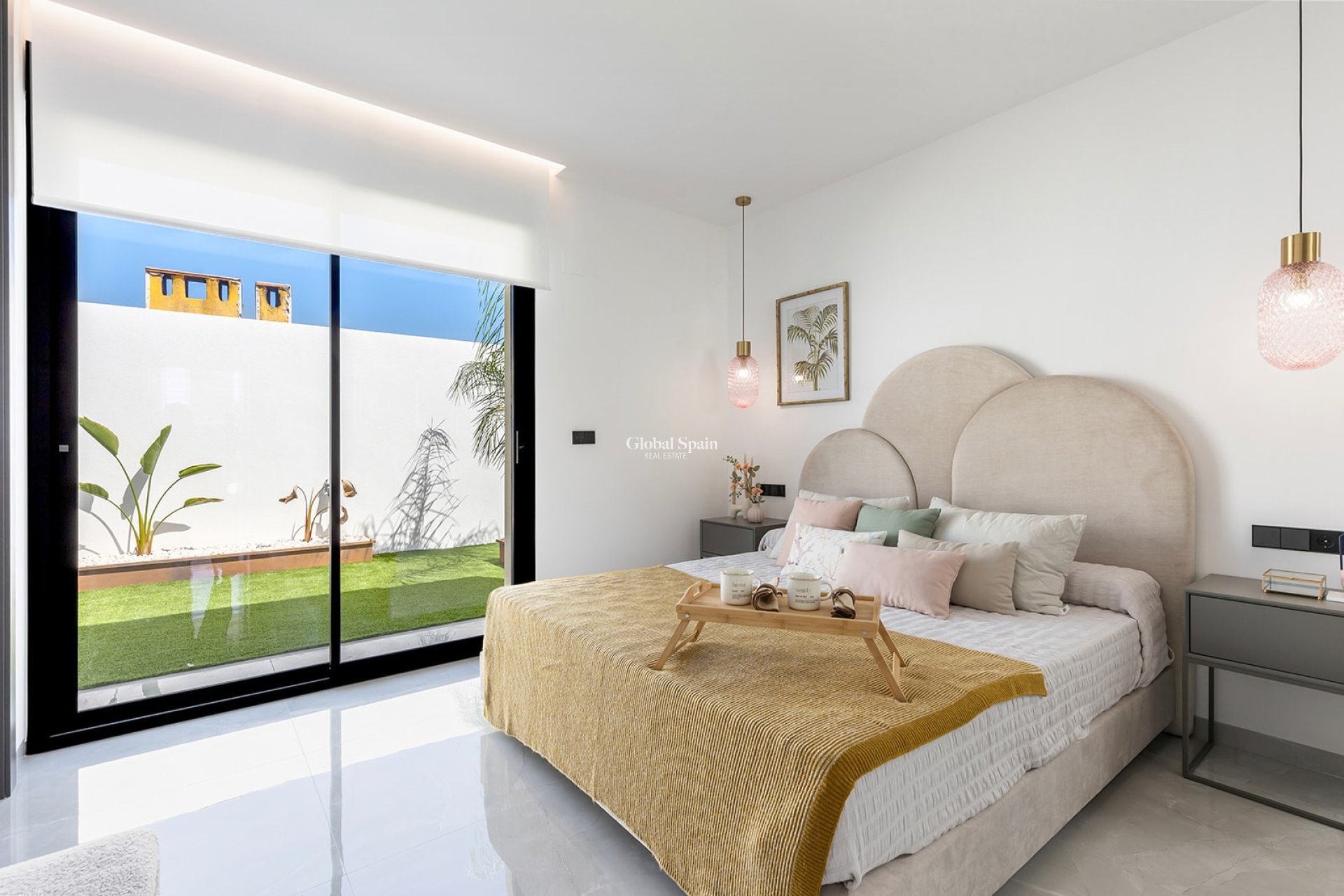 Wederverkoop - VILLA -
EL CHAPARRAL - Inland