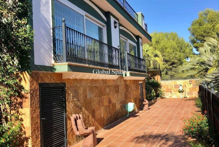 Wederverkoop - VILLA -
EL PALMAR - El Palmar