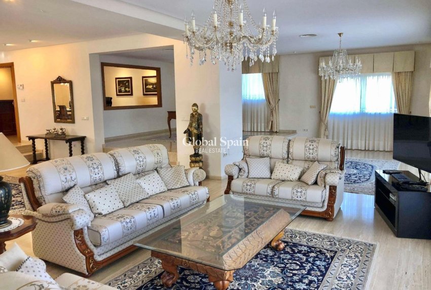 Wederverkoop - VILLA -
EL PALMAR - El Palmar